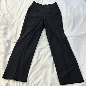 Like new, lululemon, pants, ribbed design, black color, size 2